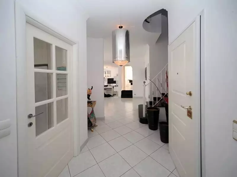 Maison, 457 m²