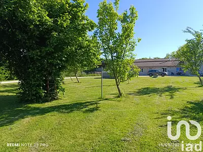 Maison, 246 m²