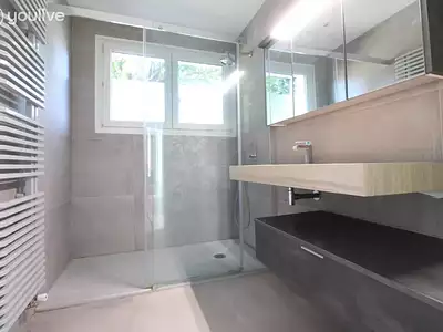 Maison, 250 m²