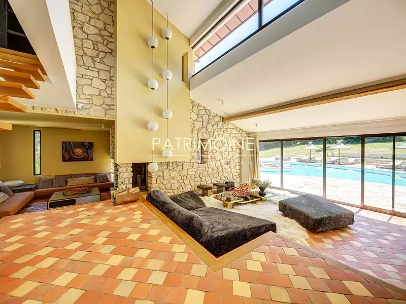Maison, 700 m²