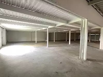 Divers, 1 090 m²