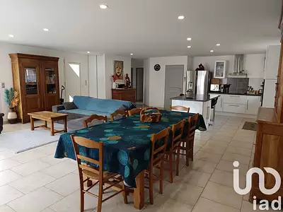 Maison, 198 m²