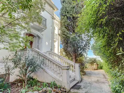 Maison, 324 m²