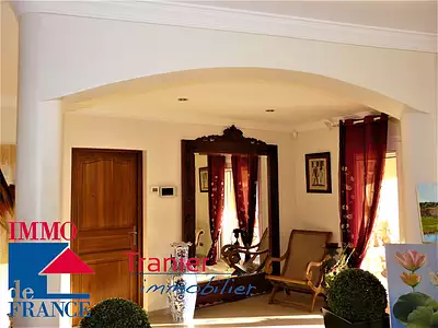 Maison, 235 m²