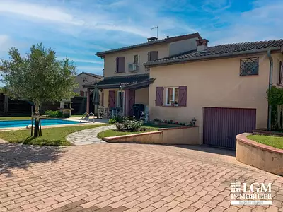 Maison, 151 m²