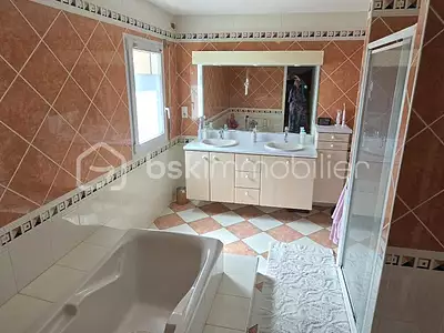 Maison, 280 m²