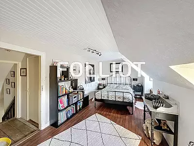Maison, 166 m²