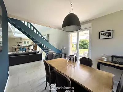 Maison, 210 m²