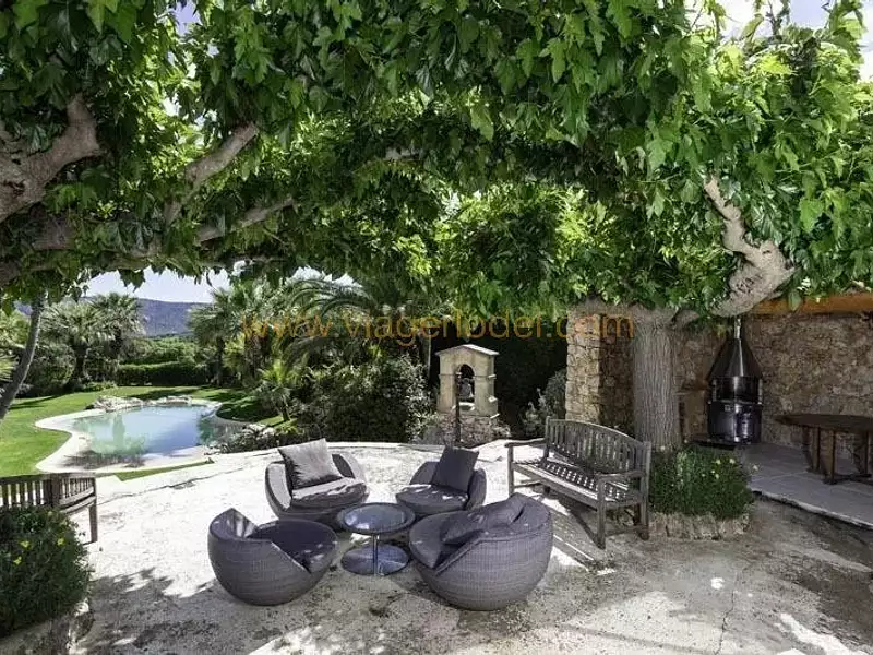 Maison, 298,3 m²