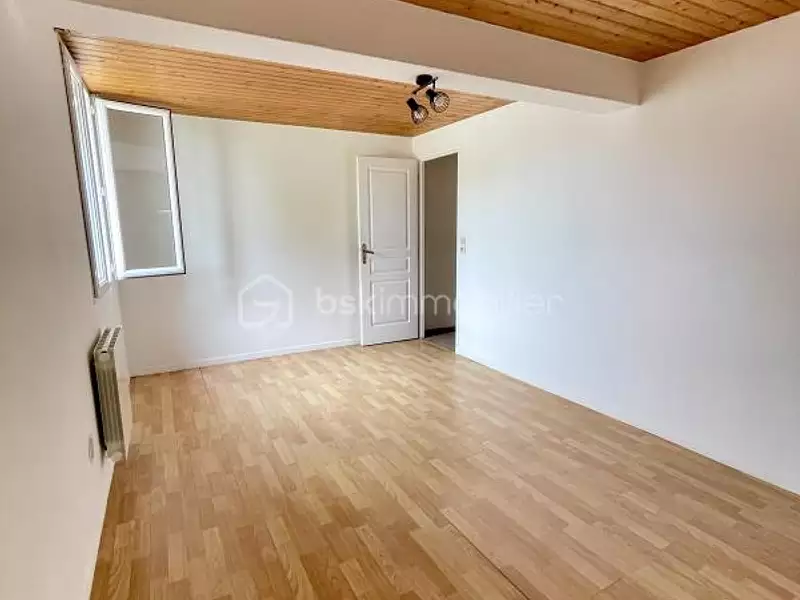 Maison, 300 m²
