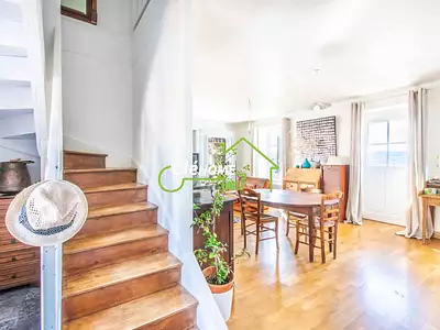 Maison, 180 m²
