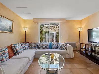 Maison, 240 m²