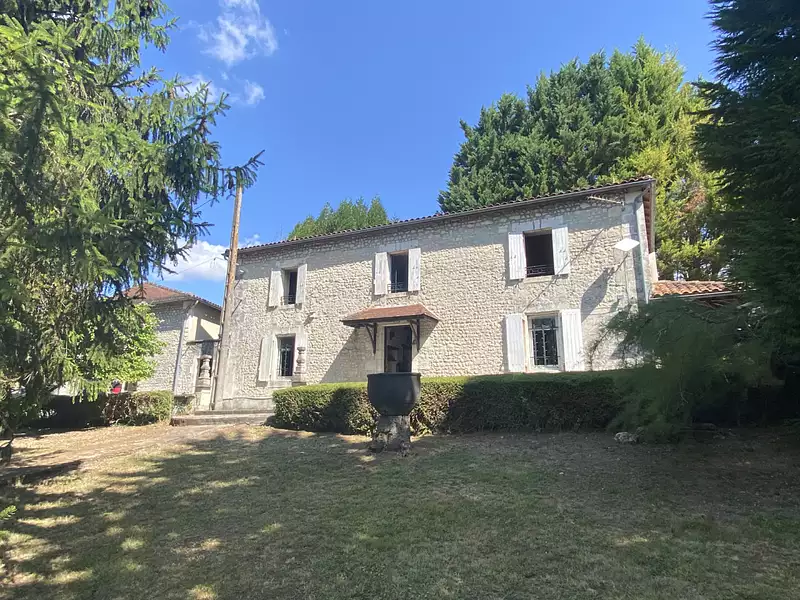 Maison, 247 m²