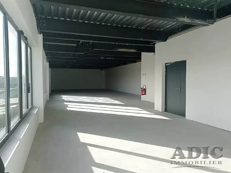 Divers, 200 m²