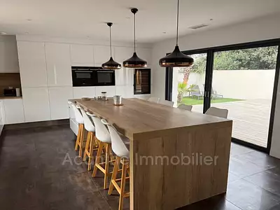 Maison, 156 m²