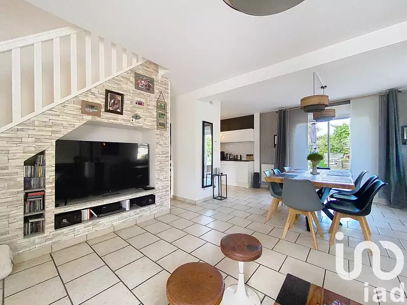 Maison, 211 m²