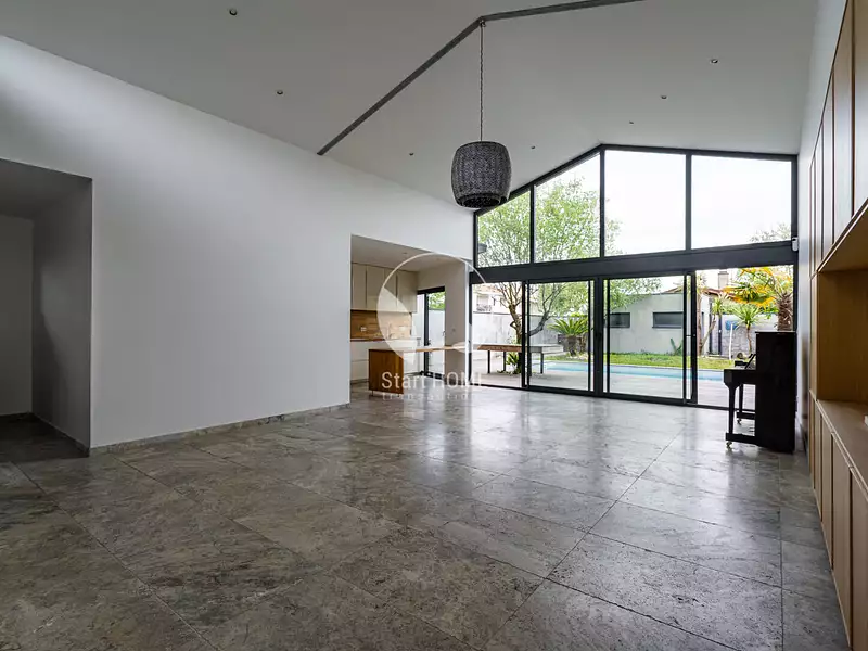 Maison, 137 m²