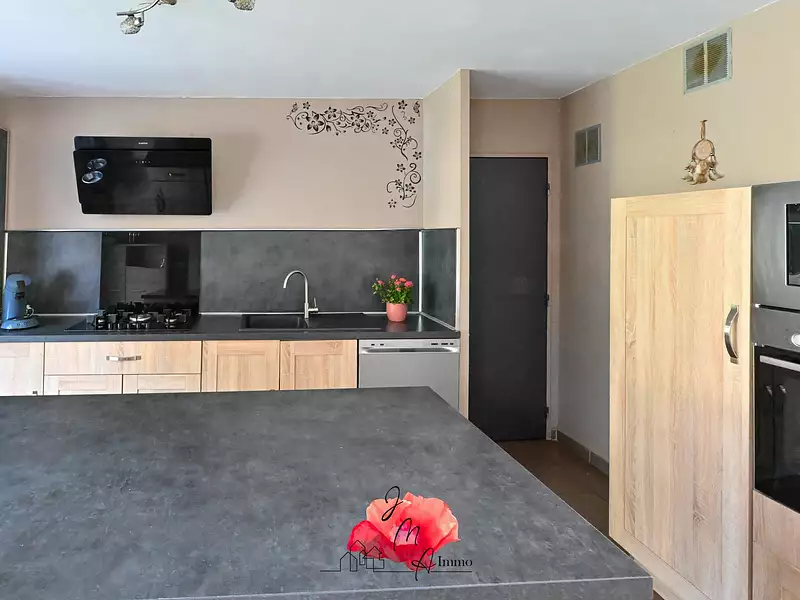 Maison, 120,96 m²
