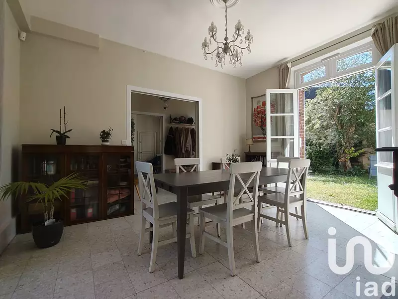 Maison, 185 m²