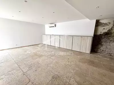 Immeuble, 115 m²