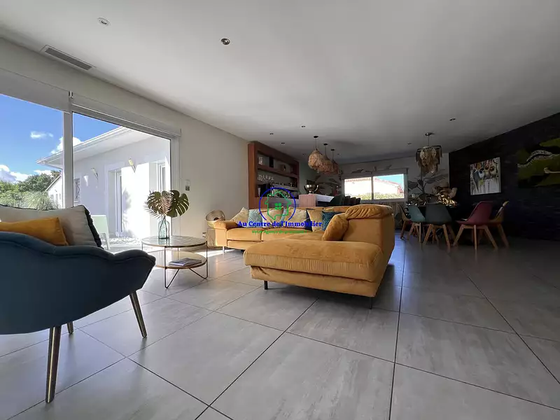 Maison, 191,02 m²