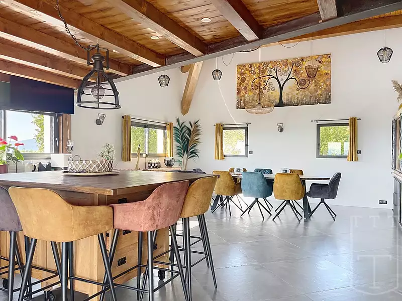 Maison, 193 m²