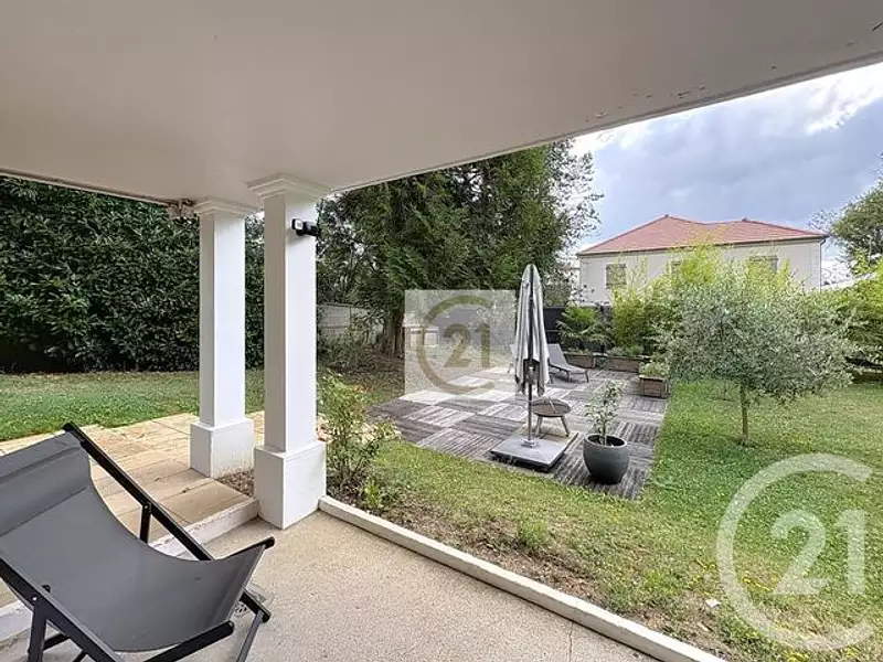 Maison, 237 m²