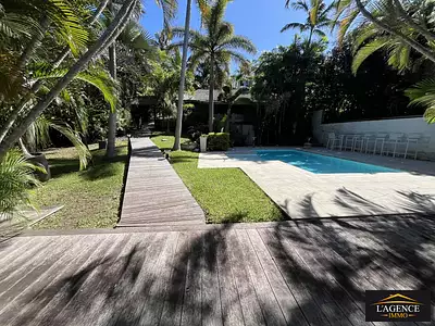 Maison, 280 m²