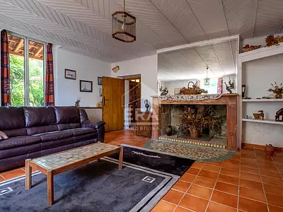 Maison, 225 m²