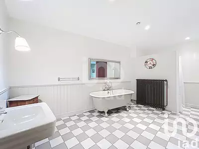 Maison, 270 m²