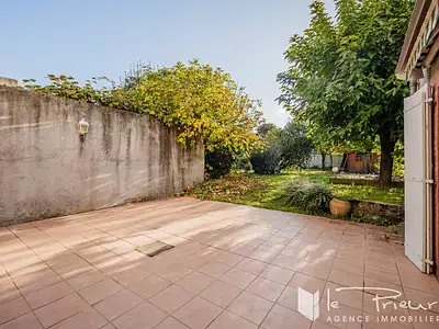 Maison, 255 m²