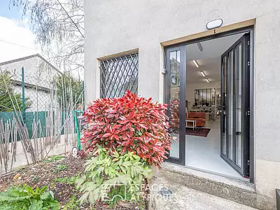 249 000 € 3 458 €/m² Appartement • 72 m² • 3 pièces Fontenay-sous-Bois (94120)