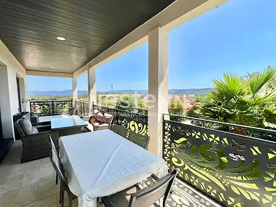 Maison, 161 m²