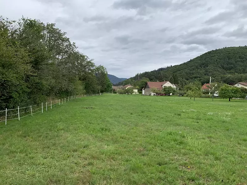 Terrain, 1 800 m²