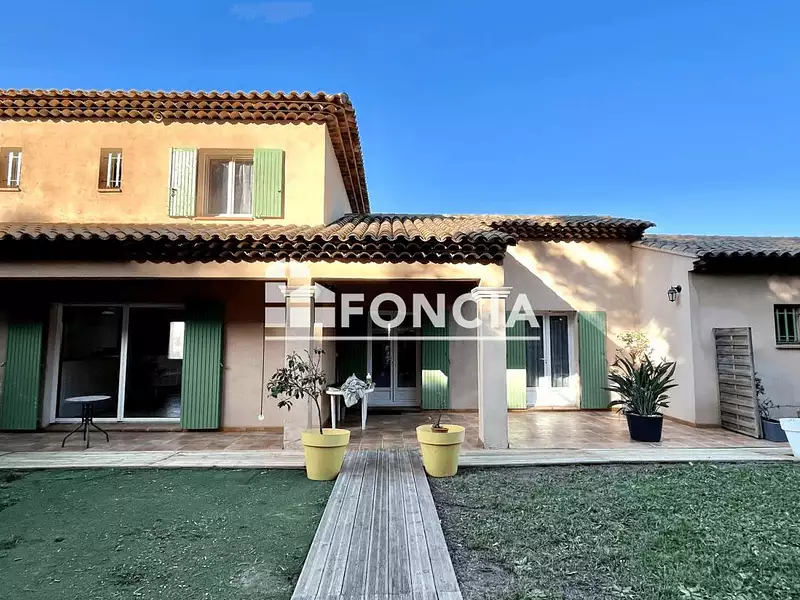Maison, 114 m²