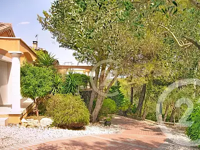 Maison, 285,44 m²