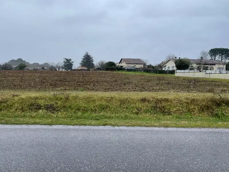 Terrain à bâtir, 1 430 m²