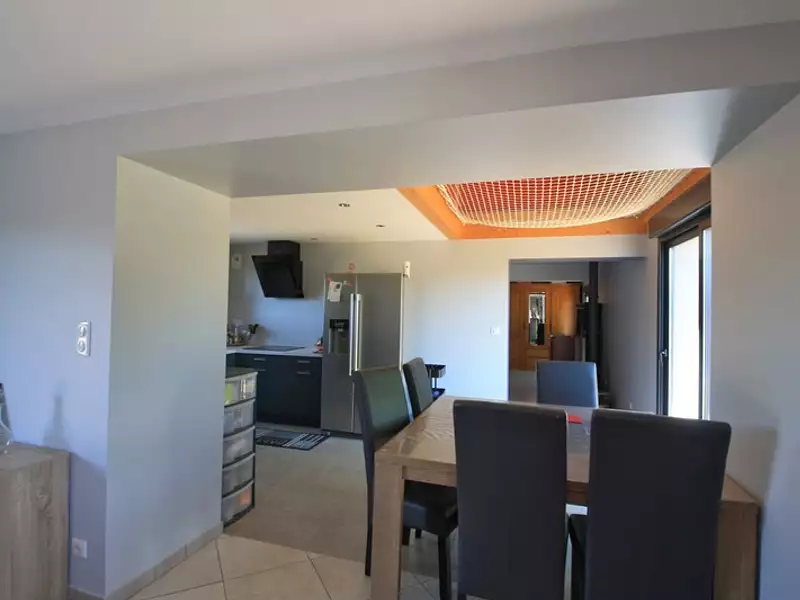 Maison, 167 m²