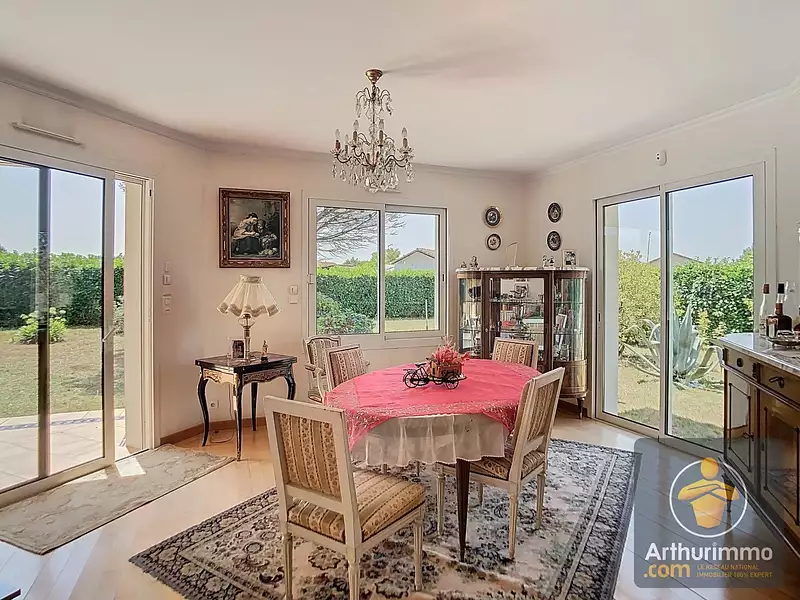 Maison, 199 m²
