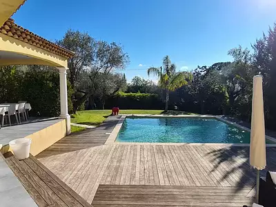 Maison, 221 m²