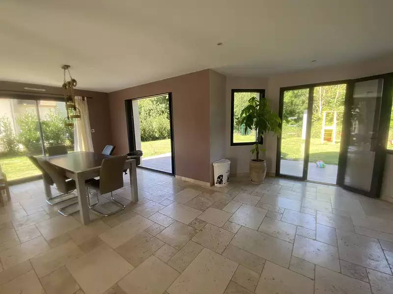 Maison, 167 m²