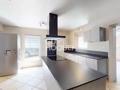 Maison, 163 m²