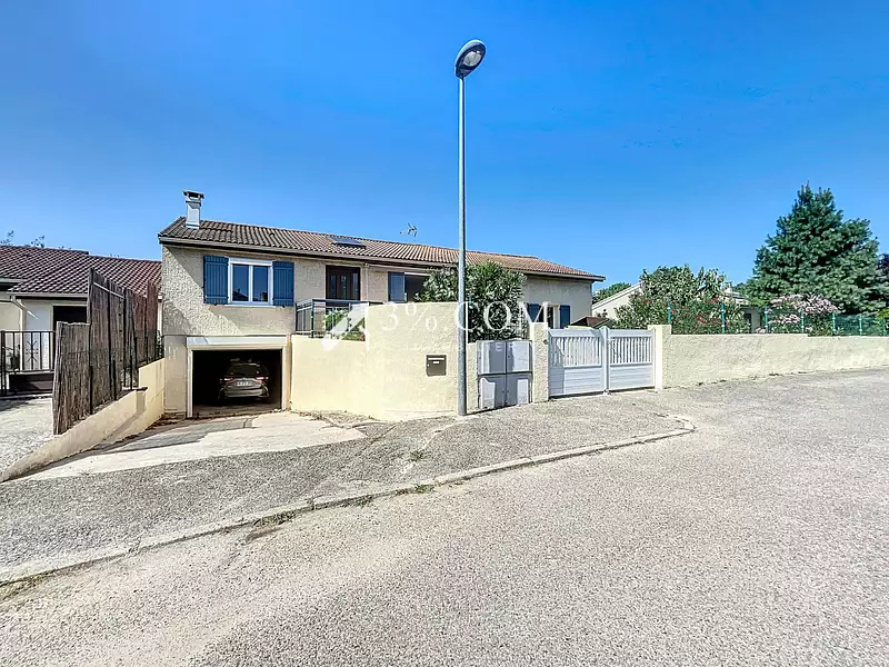 Maison, 122 m²