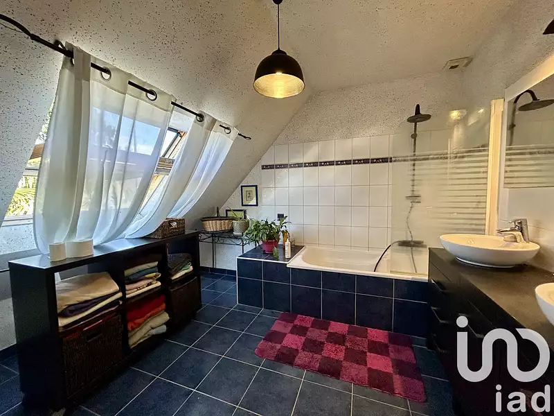 Maison, 182 m²