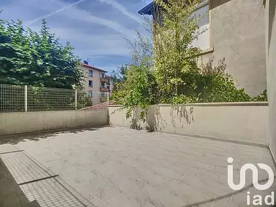 Immeuble, 374 m²