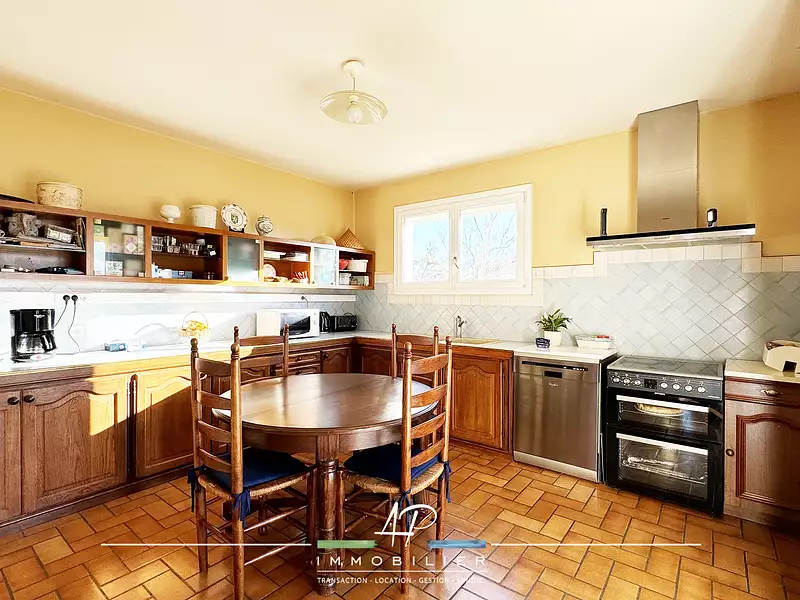Maison, 179,24 m²