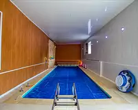 Maison, 225 m²