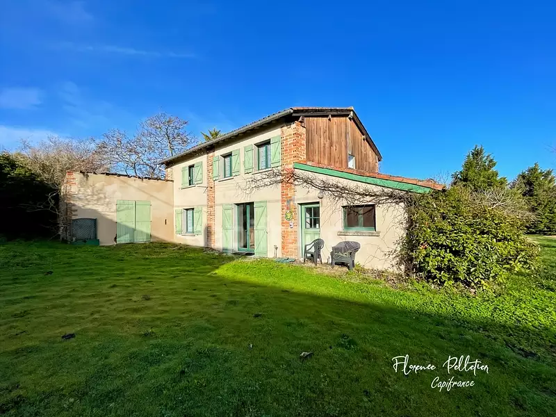 Maison, 325 m²