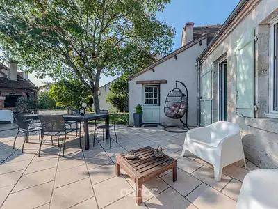 Maison, 220 m²