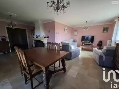 Maison, 230 m²